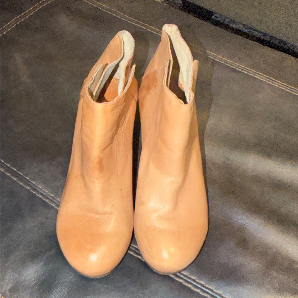 Latigo Sonoma Leather Ankle Booties